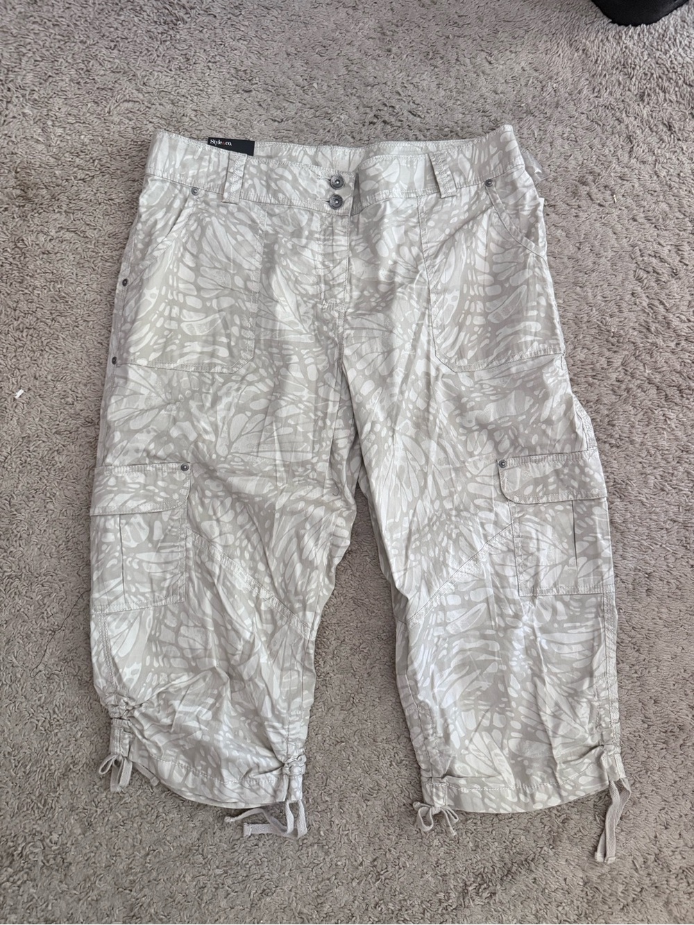 Style & Co. Light Beige Printed Cargo Capris